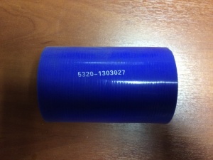 Патрубок радиатора средний силикон (L-120, D-70) 5320-1303027 Патрубок радиатора средний силикон (L-120, D-70) 5320-1303027